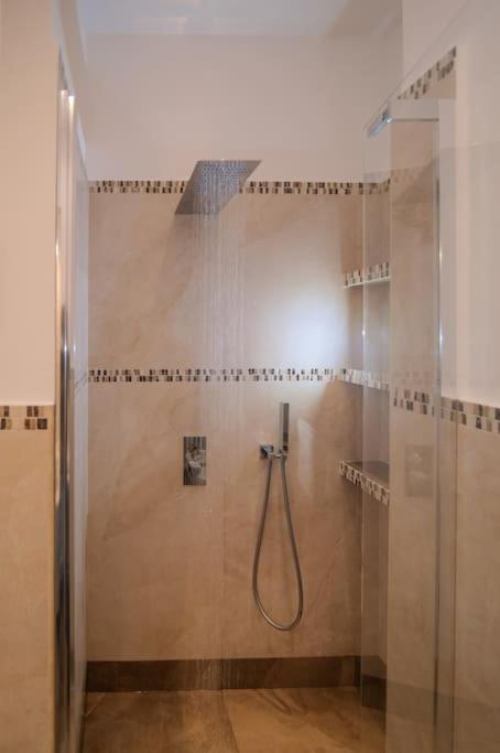 La Chicca Sicily Holiday House 卡斯泰尔莫拉 外观 照片
