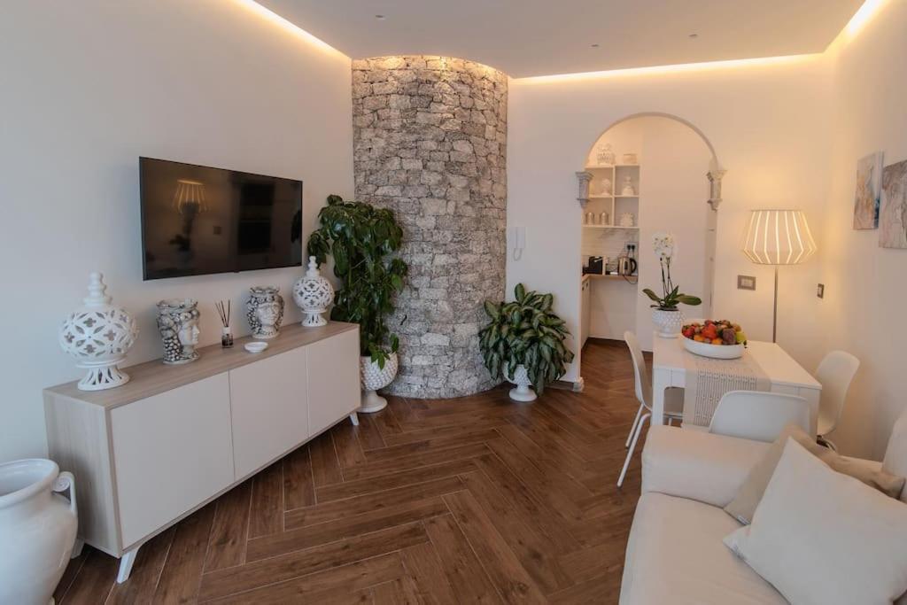 La Chicca Sicily Holiday House 卡斯泰尔莫拉 外观 照片
